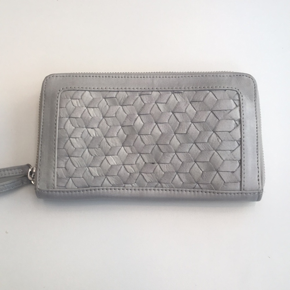 Nova wallet in steel